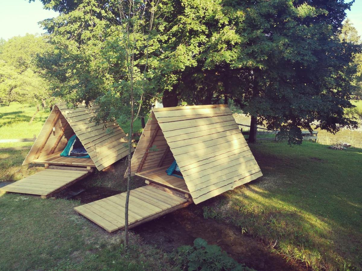 Kamp Na Otoku - Ljubno Ob Savinji Hotell Exteriör bild