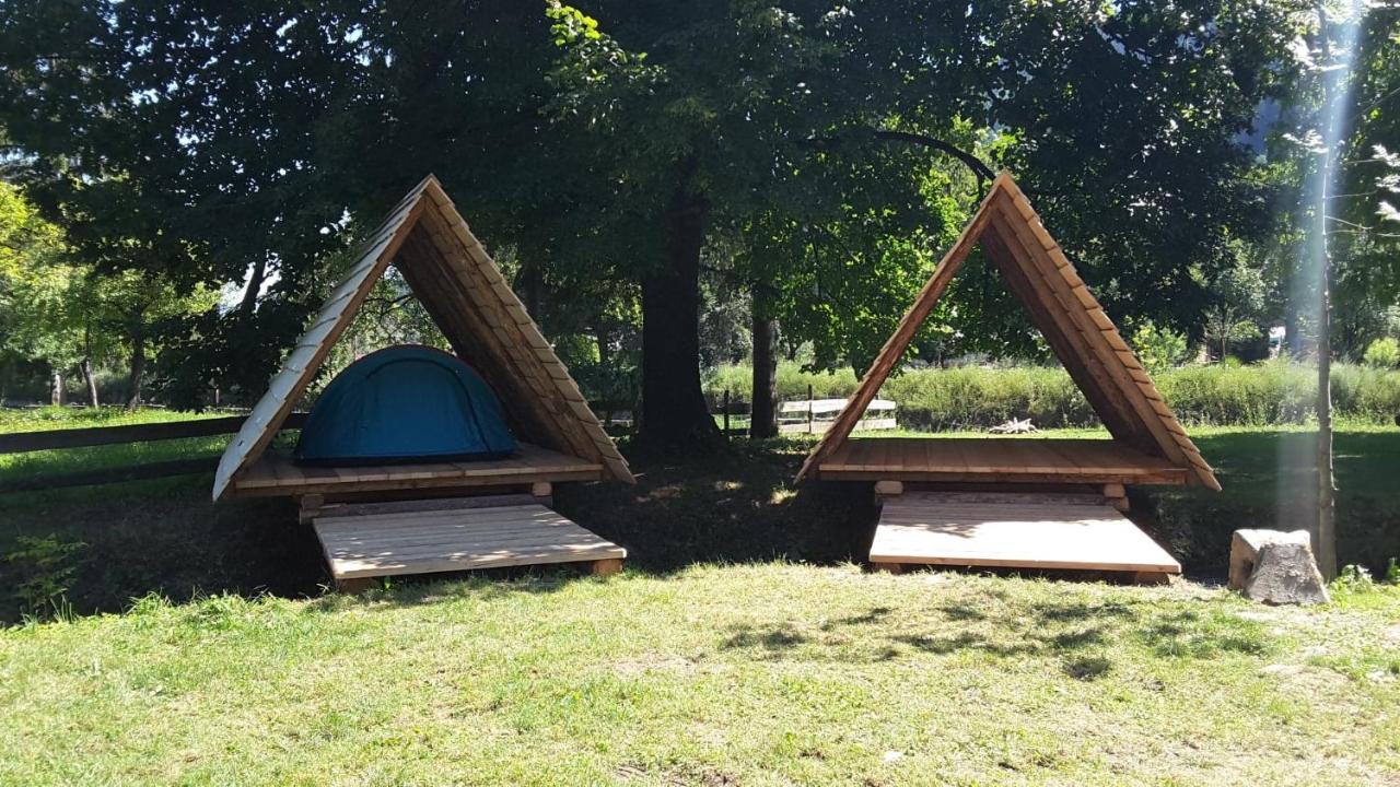 Kamp Na Otoku - Ljubno Ob Savinji Hotell Exteriör bild