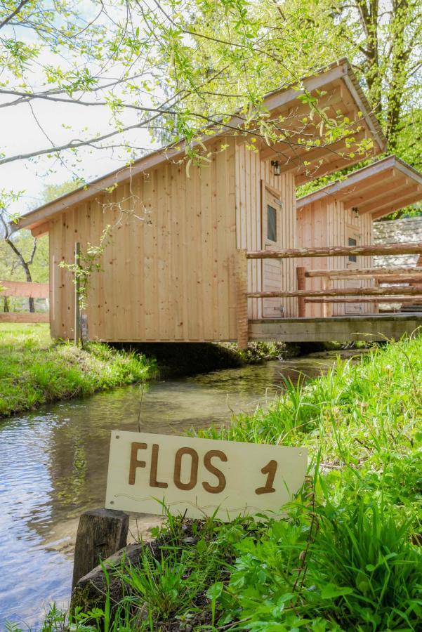 Kamp Na Otoku - Ljubno Ob Savinji Hotell Exteriör bild