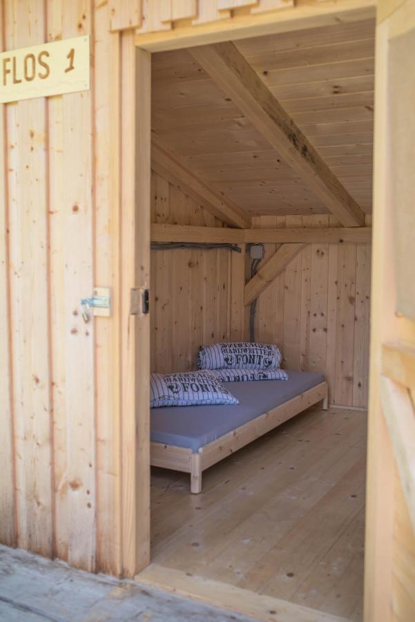 Kamp Na Otoku - Ljubno Ob Savinji Hotell Exteriör bild