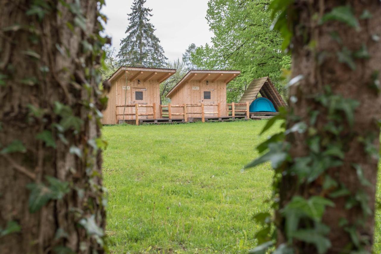 Kamp Na Otoku - Ljubno Ob Savinji Hotell Exteriör bild