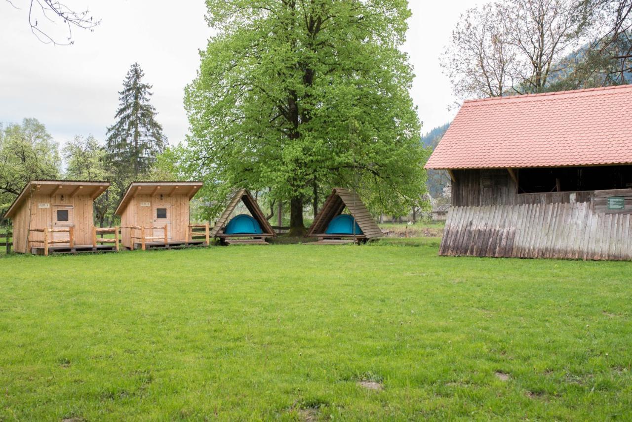Kamp Na Otoku - Ljubno Ob Savinji Hotell Exteriör bild