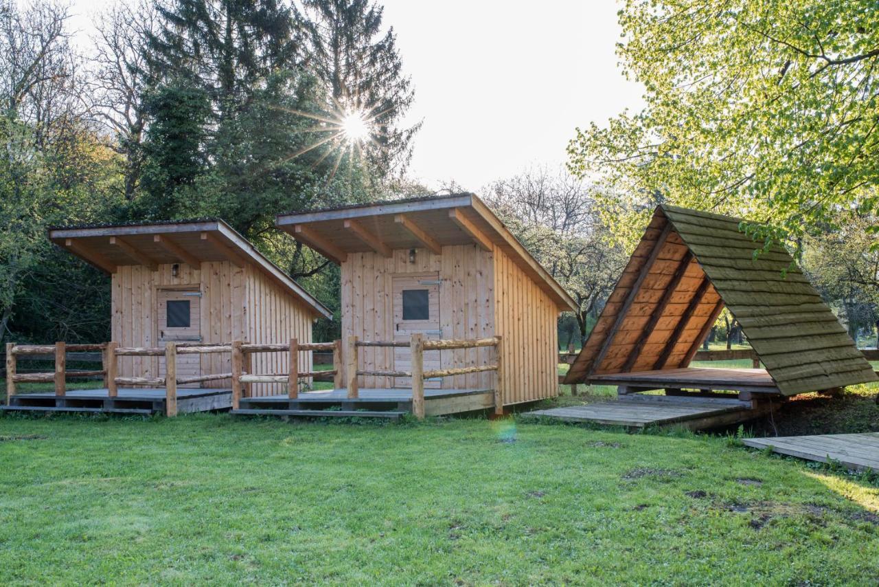 Kamp Na Otoku - Ljubno Ob Savinji Hotell Exteriör bild
