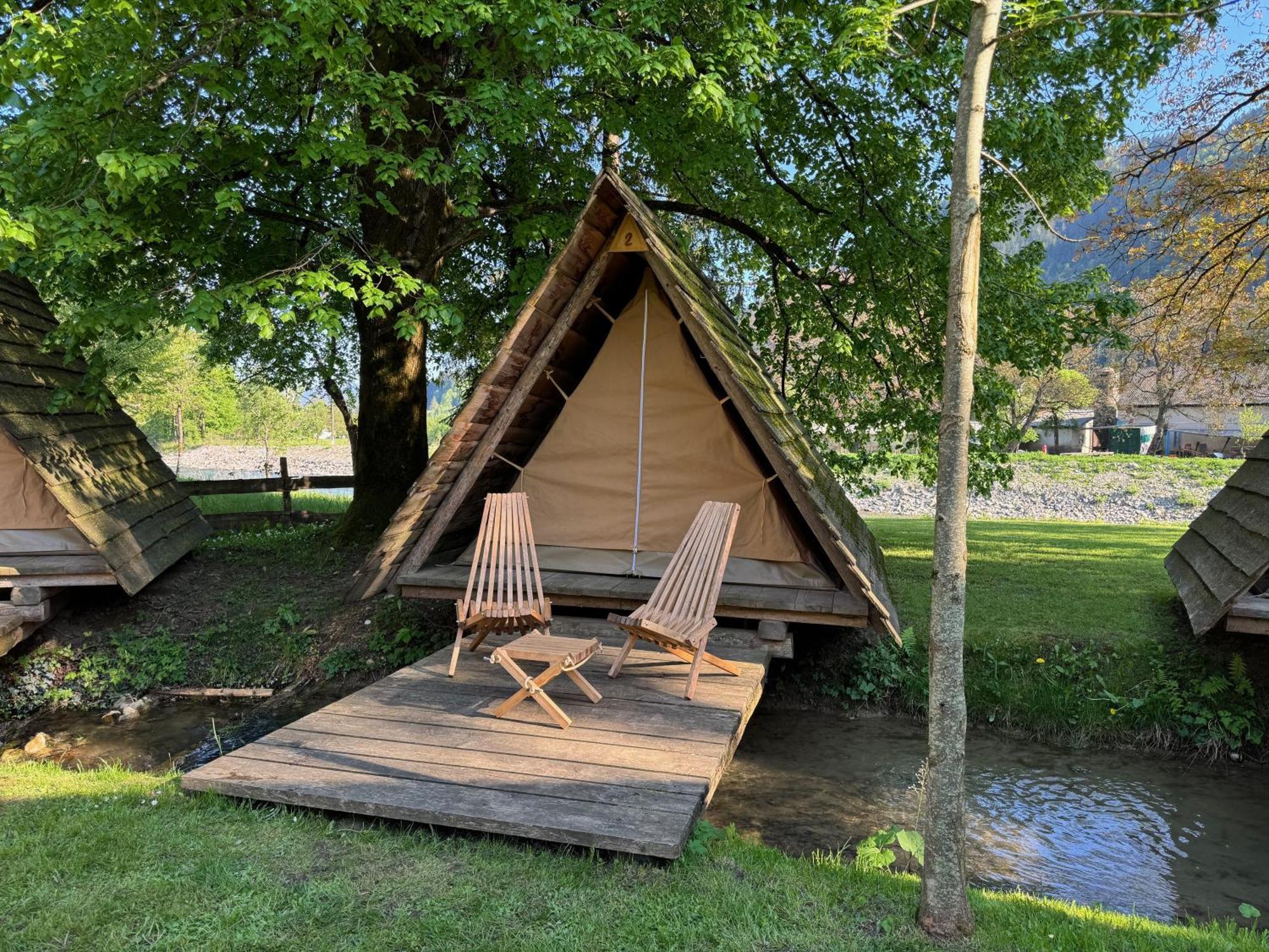 Kamp Na Otoku - Ljubno Ob Savinji Hotell Exteriör bild