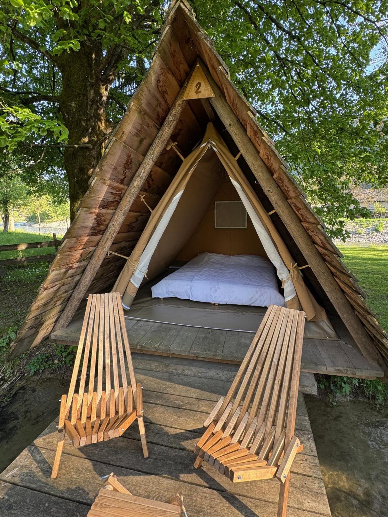 Kamp Na Otoku - Ljubno Ob Savinji Hotell Exteriör bild